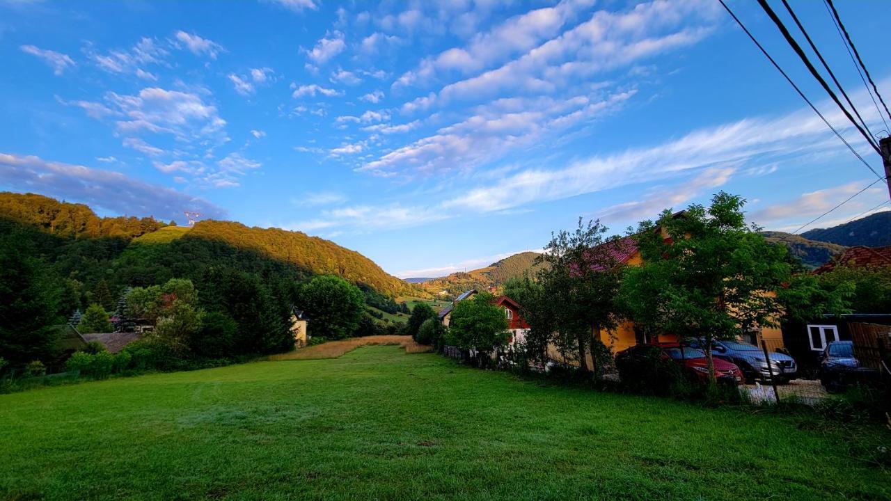 Vila Casablanca Podu Dimbovitei Exteriér fotografie